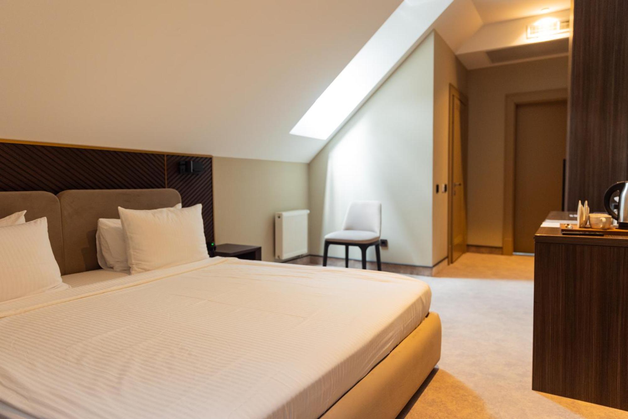 Park Hotel Bristol Užhorod Pokoj fotografie